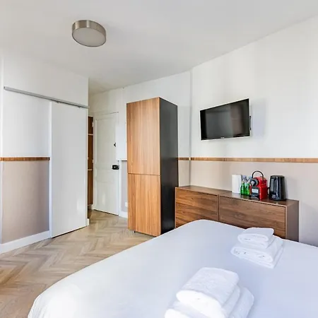 Montmartre - Guy Moquet Metro - Apartment