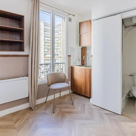 Apartment Montmartre - Guy Moquet Metro -